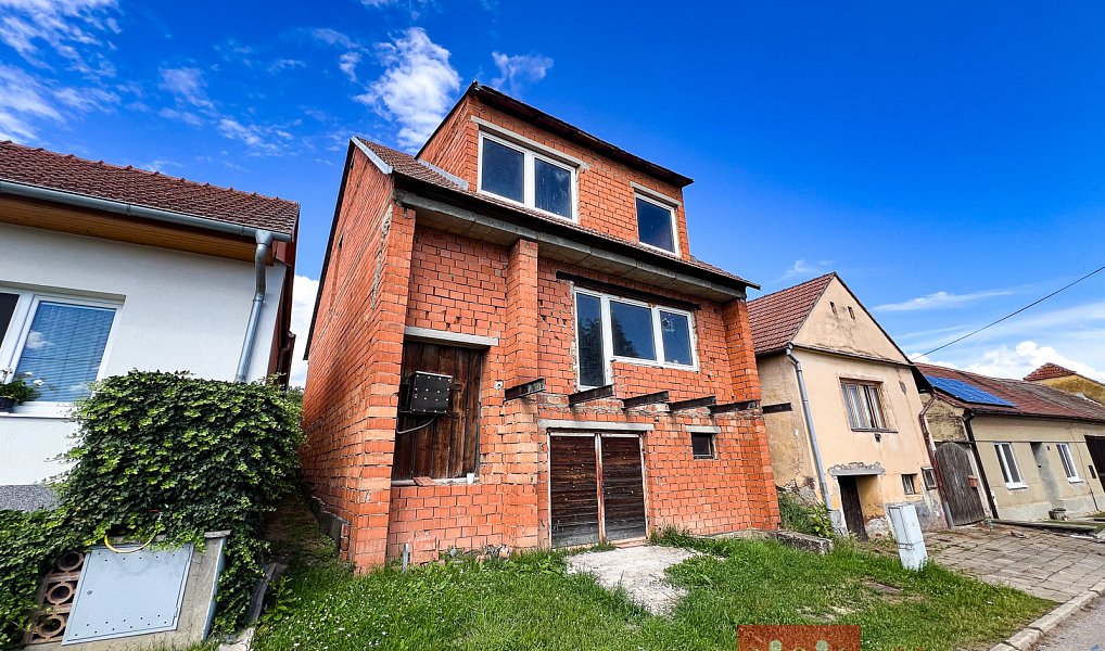 Prodej domu 233 m² s pozemkem 1 320 m², Skalice – náhled fotky 2