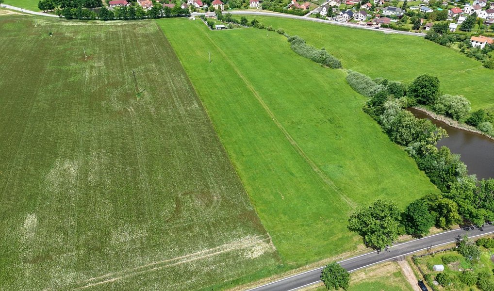 Prodej stavebního pozemku 24 143 m², Všemyslice – náhled fotky 2
