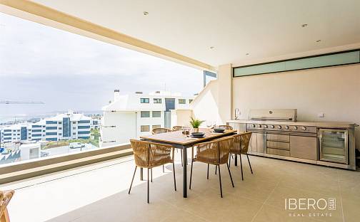 Prodej bytu 4+kk 150 m², Fuengirola, Španělsko