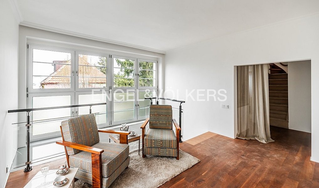 Pronájem domu 260 m² s pozemkem 629 m², Praha – náhled fotky 8