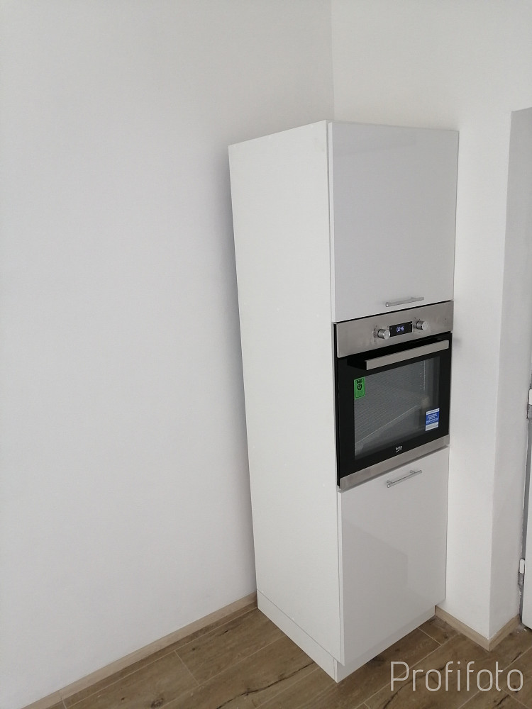 Pronájem bytu 2+kk 50 m² – pohled 2
