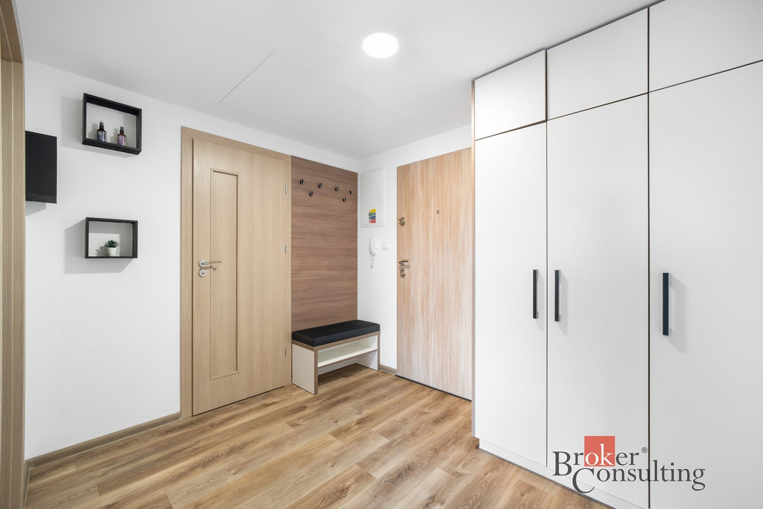Prodej bytu 2+kk 61 m² — photo 3