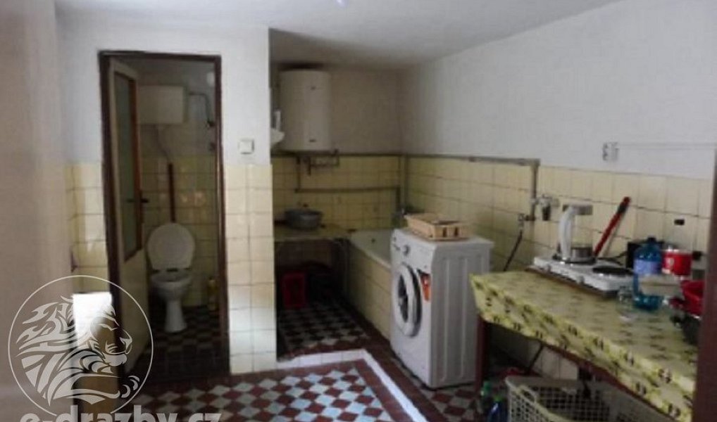 Prodej domu 121 m² s pozemkem 2 594 m², Běšiny – náhled fotky 2