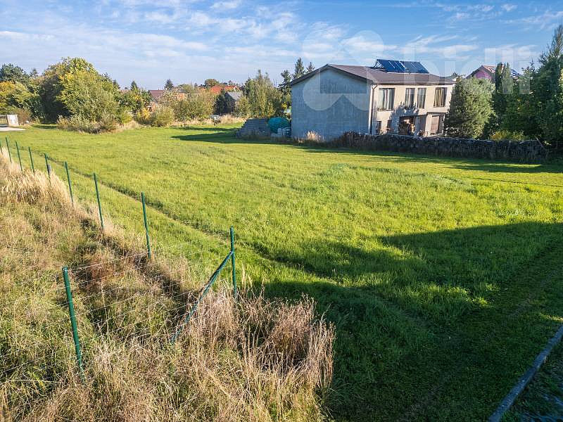Prodej stavebního pozemku 786 m² – fotografie 5