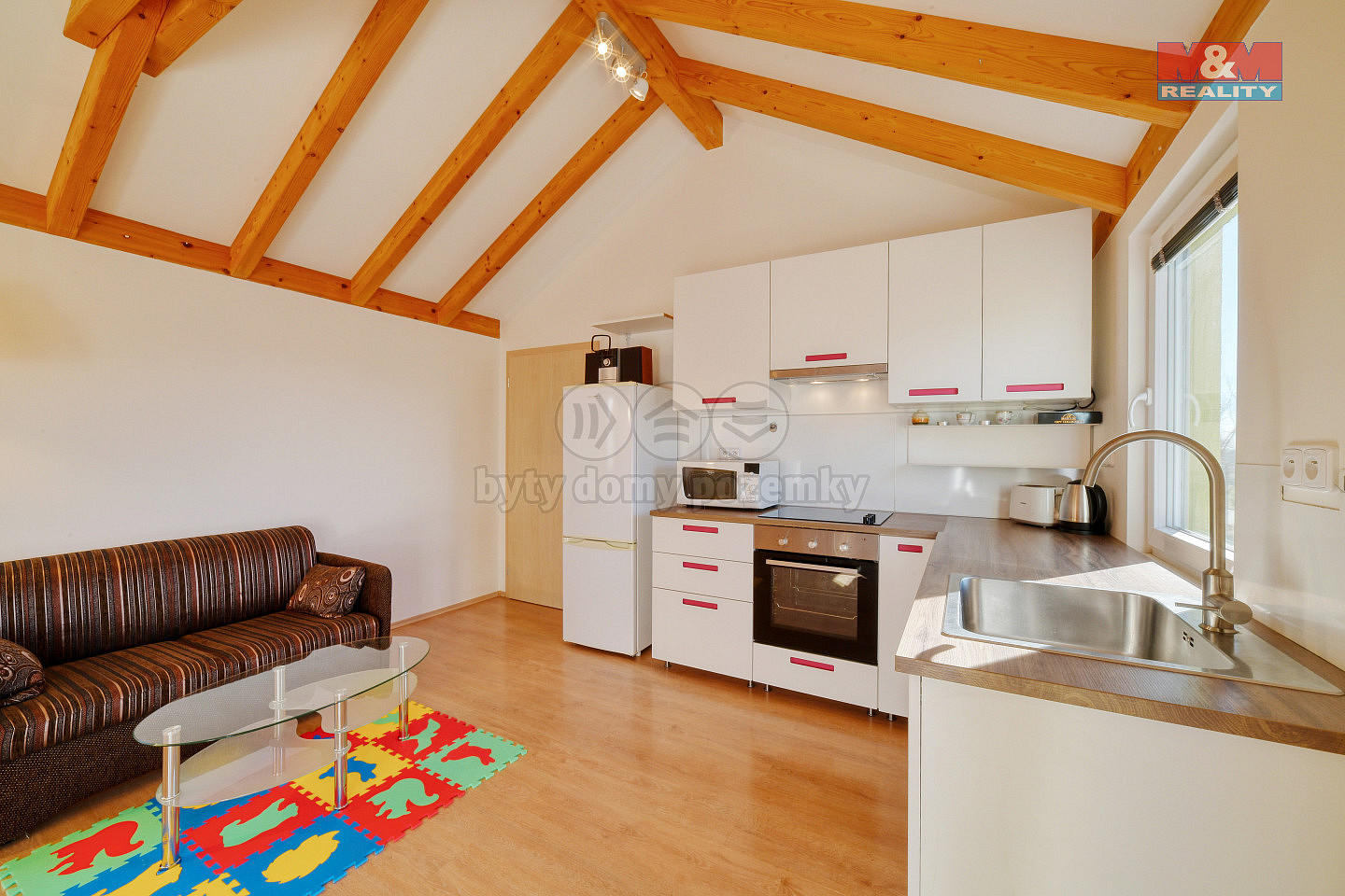 Prodej domu 50 m² s pozemkem 586 m² — photo 2