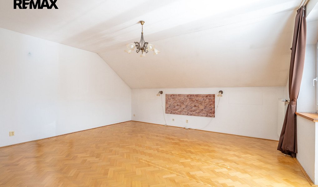 Prodej domu 290 m² s pozemkem 593 m², Mladá Boleslav – náhled fotky 27