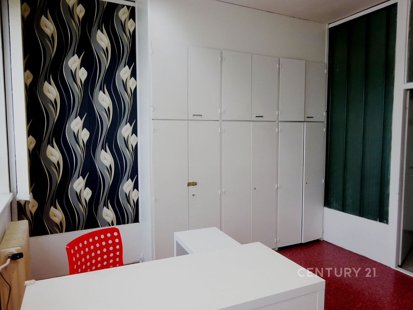 Pronájem kanceláře 14 m² — photo 3