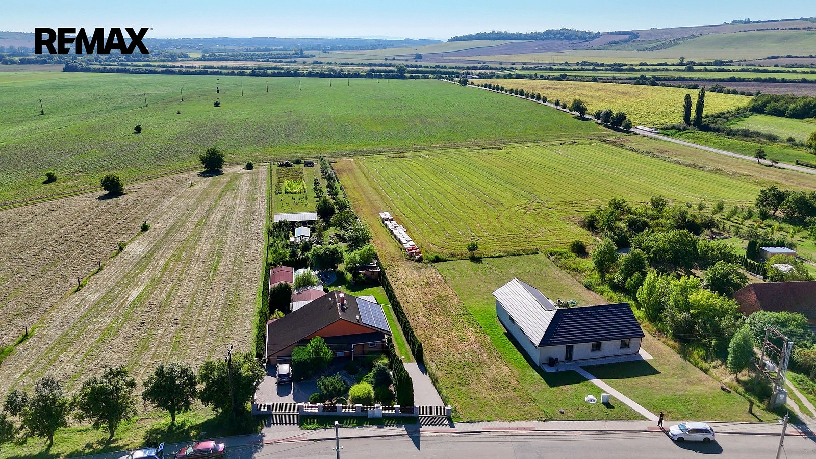 Prodej stavebního pozemku 1 892 m² — photo 2