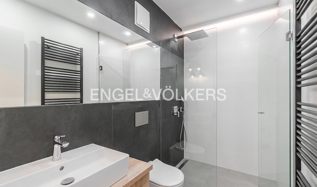 Pronájem bytu 3+kk 123 m², Praha – náhled fotky 12