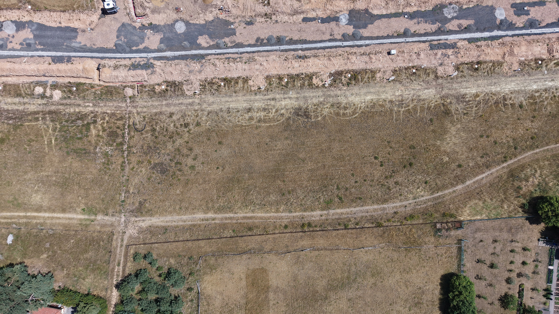 Prodej stavebního pozemku 881 m² – fotografie 4