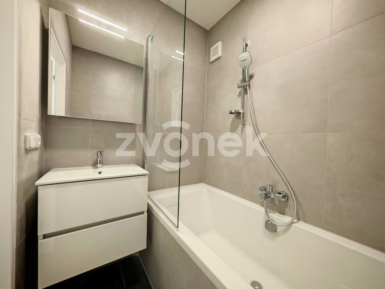 Pronájem bytu 3+1 68 m² — photo 4