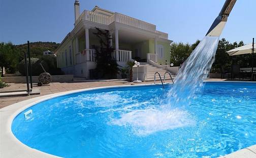 Prodej domu 330 m² s pozemkem 1 020 m², Tribunj, Chorvatsko