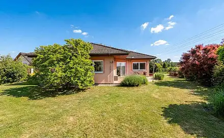 Prodej domu 138 m² s pozemkem 749 m², Za Klokočkou, Odolena Voda - Dolínek, okres Praha-východ