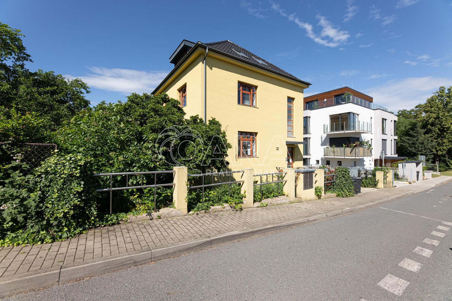 Pronájem komerčního objektu (jiného typu) 75 m²