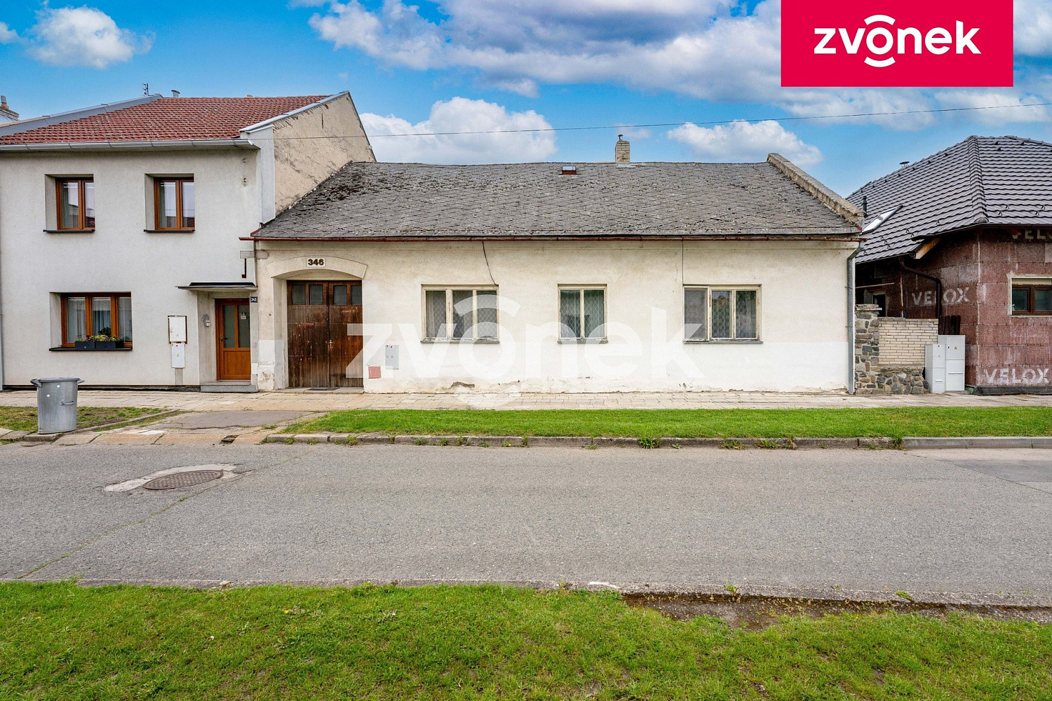Prodej domu 200 m² s pozemkem 900 m² – fotografie 2