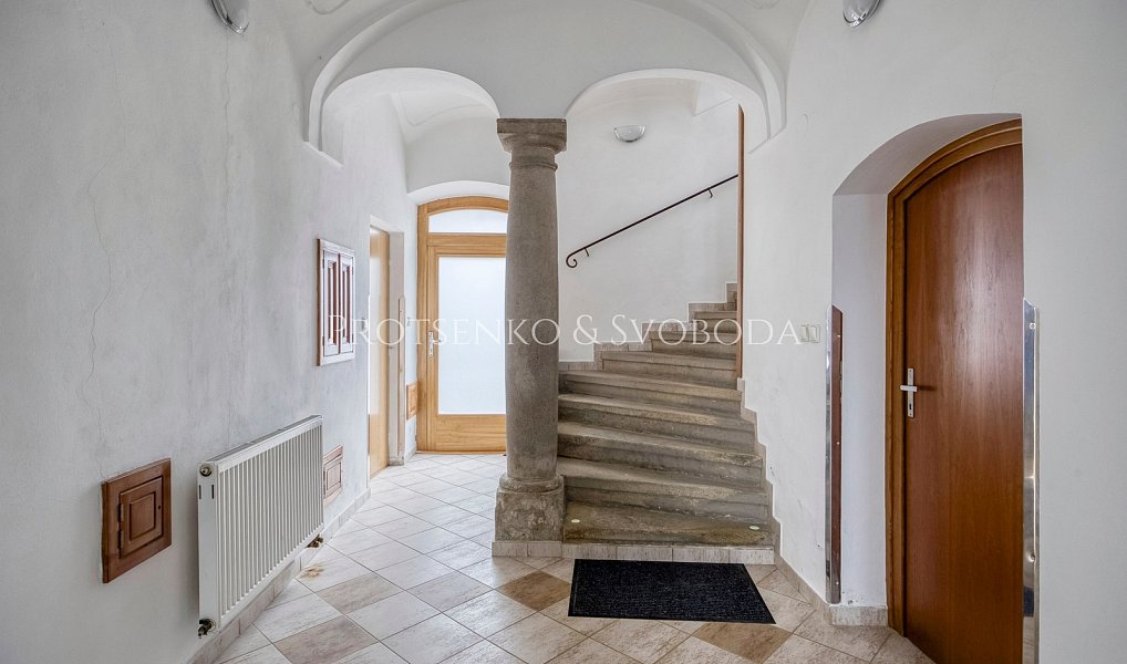 Prodej nájemního domu, činžáku 438 m², Jihlava – náhled fotky 2