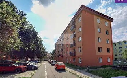 Pronájem bytu 1+1 37 m²