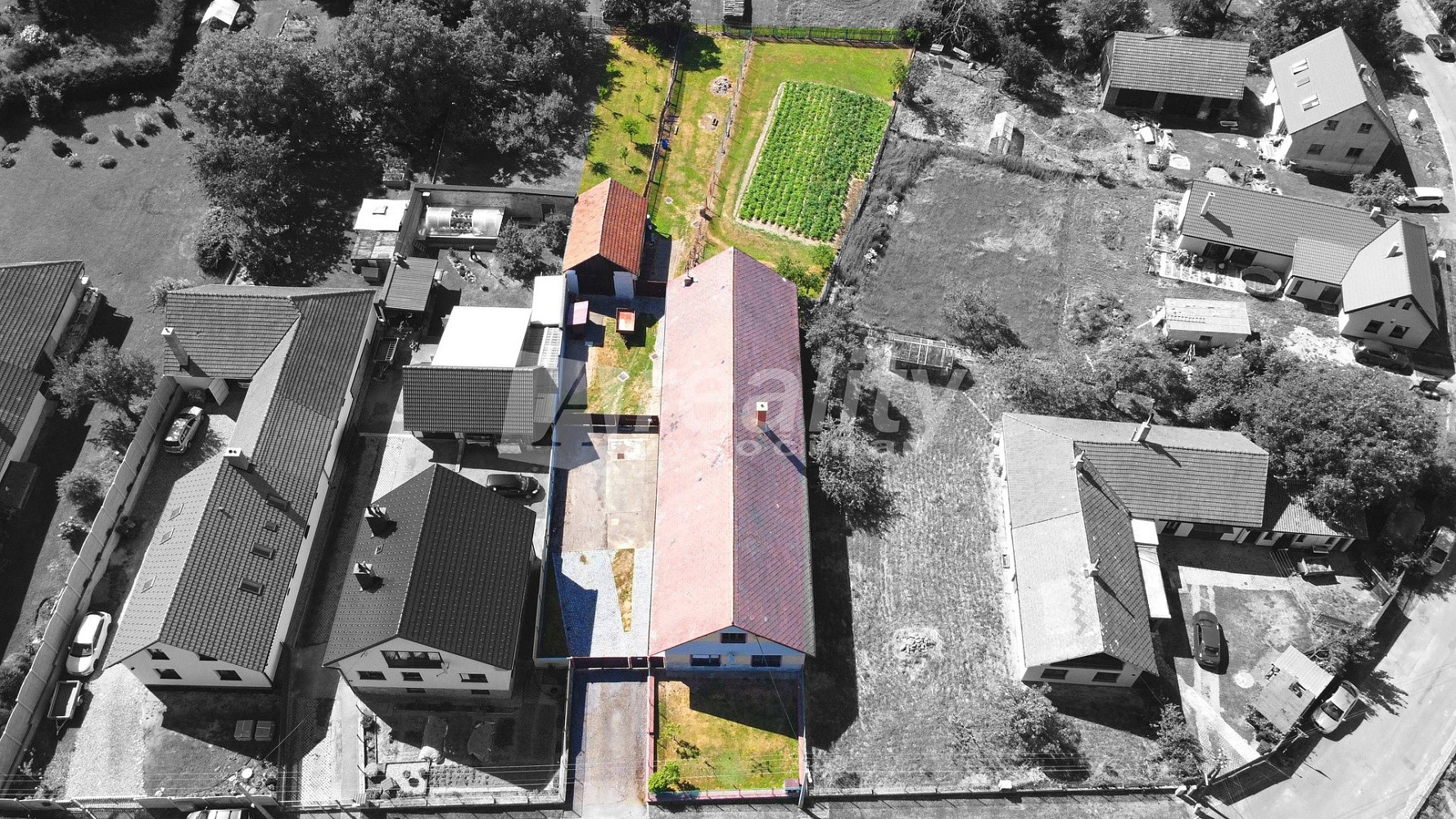 Prodej domu 310 m² s pozemkem 2 027 m² - Widok 6