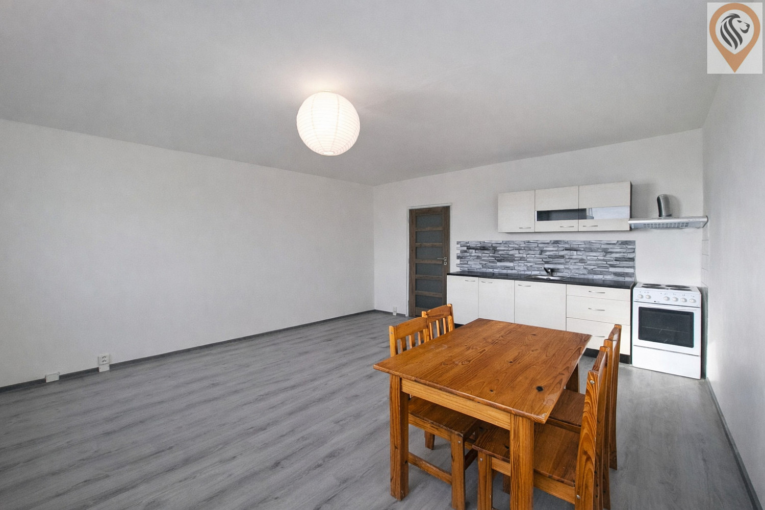 Pronájem bytu 1+kk 31 m² - Widok 3