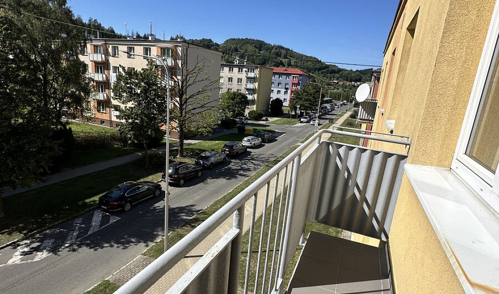 Prodej bytu 2+1 50 m², Vsetín – náhled fotky 11