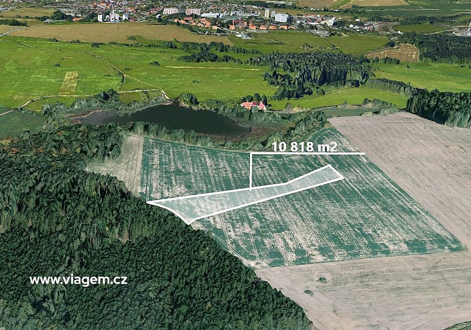 Prodej pole 2 103 m²