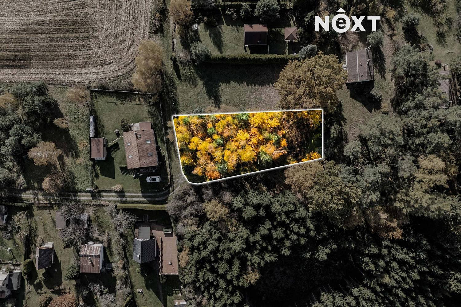 Prodej stavebního pozemku 839 m² – pohled 3