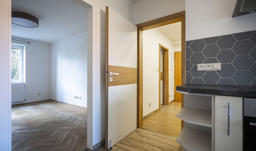 Prodej bytu 2+1 46 m², Slaný – náhled fotky 12