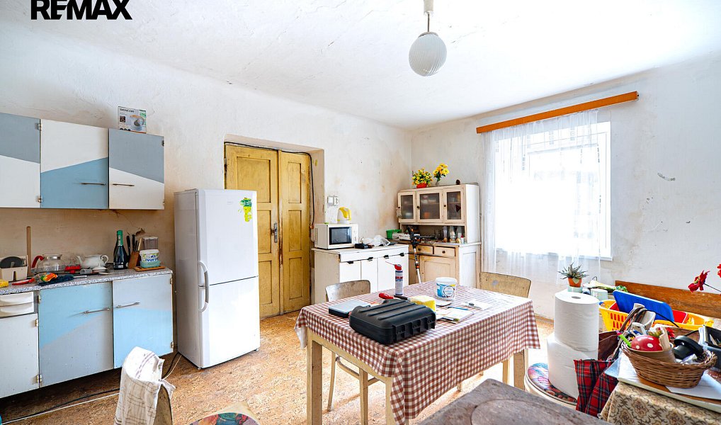 Prodej domu 240 m² s pozemkem 355 m², Bezno – náhled fotky 8