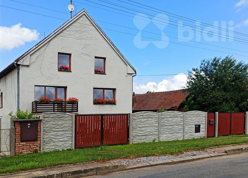 Prodej domu 312 m² s pozemkem 864 m²