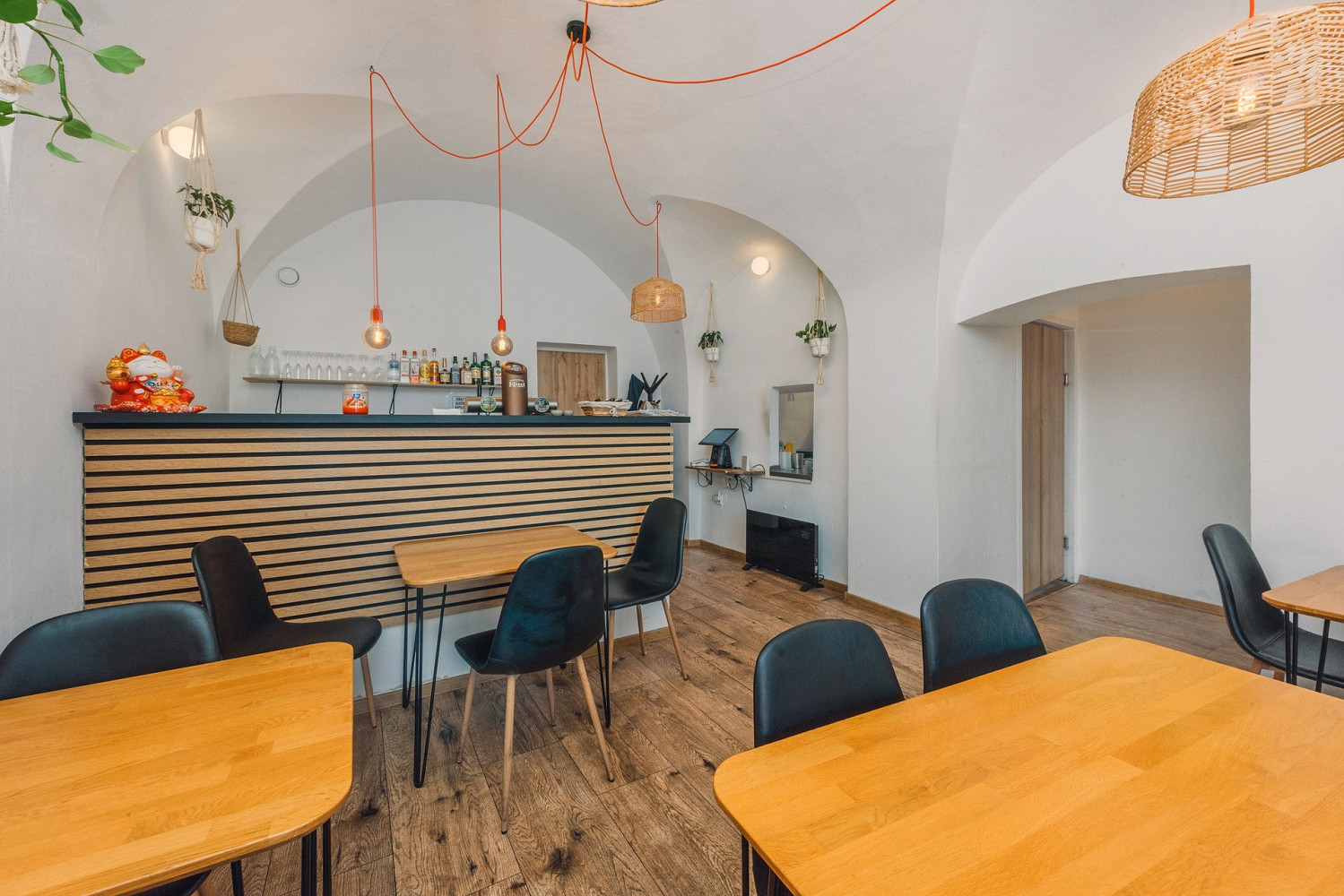 Pronájem restaurace 50 m² — photo 2