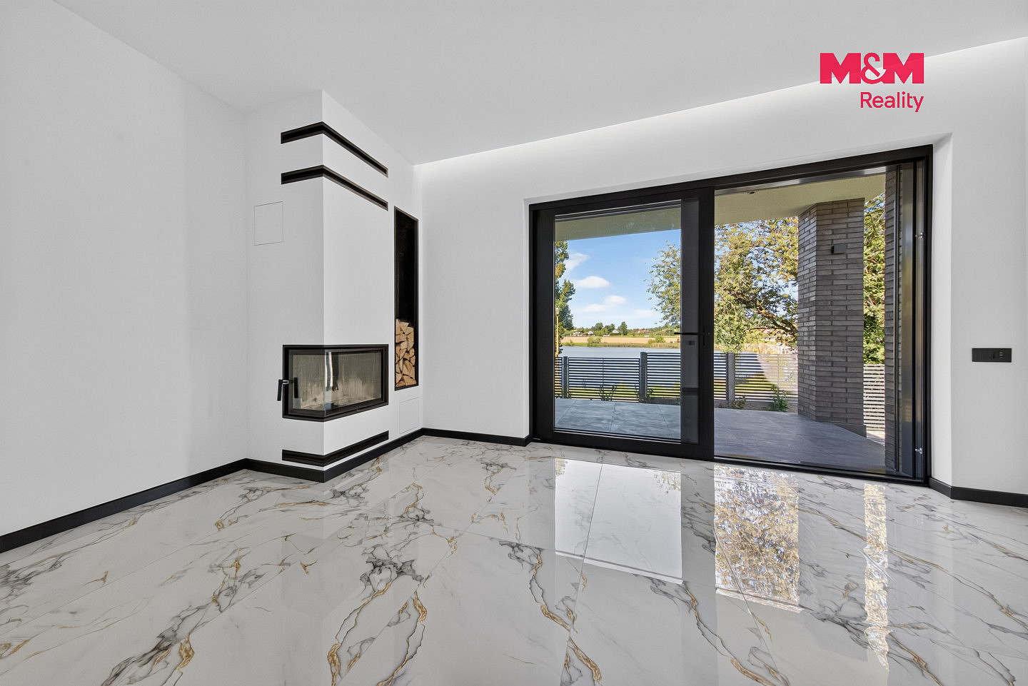 Prodej domu 249 m² s pozemkem 602 m² – fotografie 4