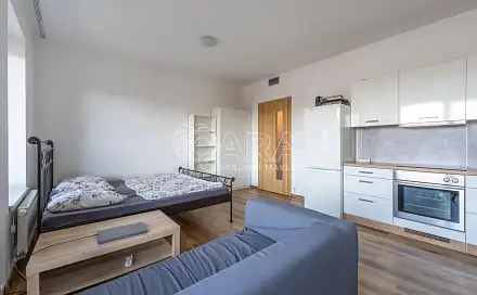 Pronájem bytu 1+kk 35 m²