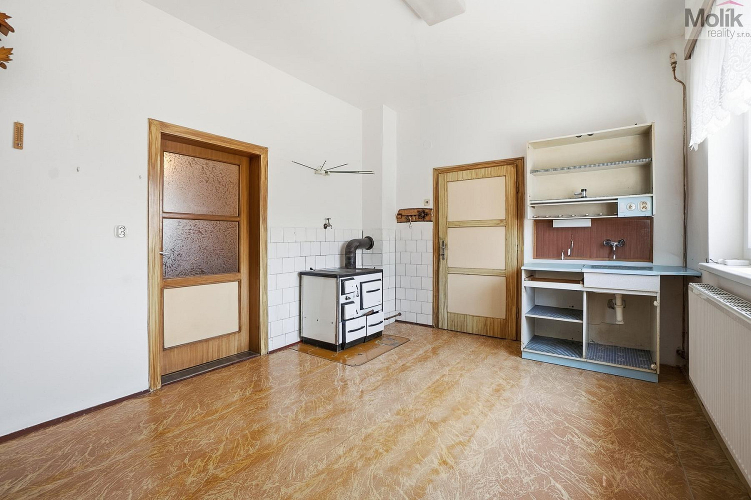 Prodej domu 140 m² s pozemkem 409 m² – fotografie 2