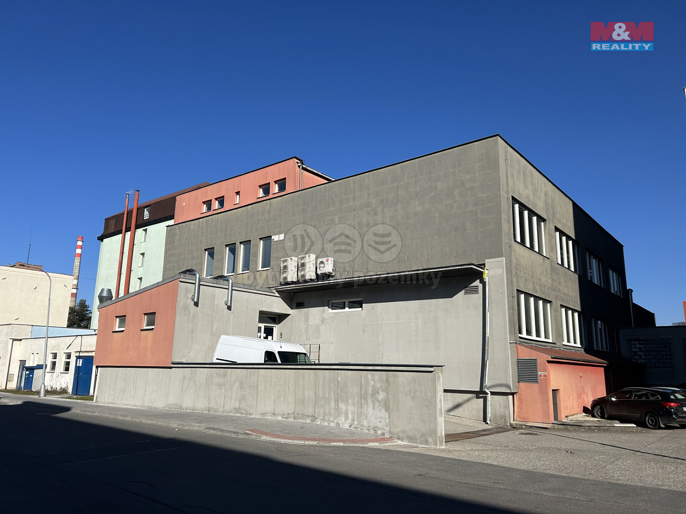 Pronájem obchodních prostor 978 m² — photo 4