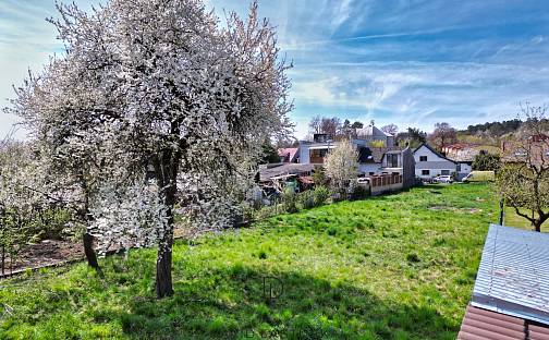 Prodej stavebního pozemku 1 172 m², Olomouc - Nemilany