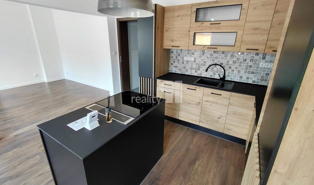 Pronájem bytu 3+1 97 m², Aš – náhled fotky 3