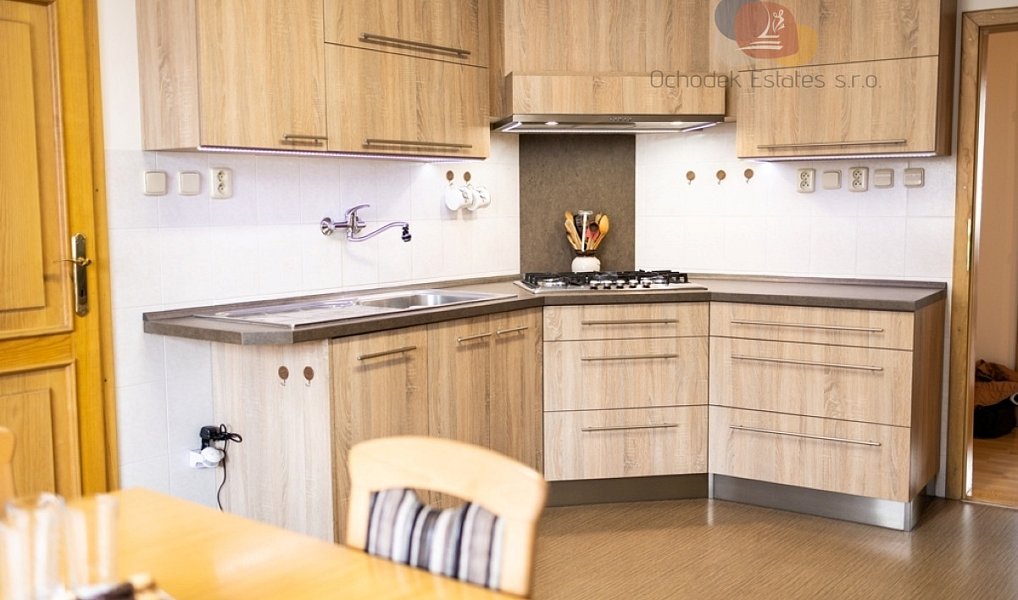 Prodej domu 265 m² s pozemkem 322 m², Litovel – fotka 1 z 29