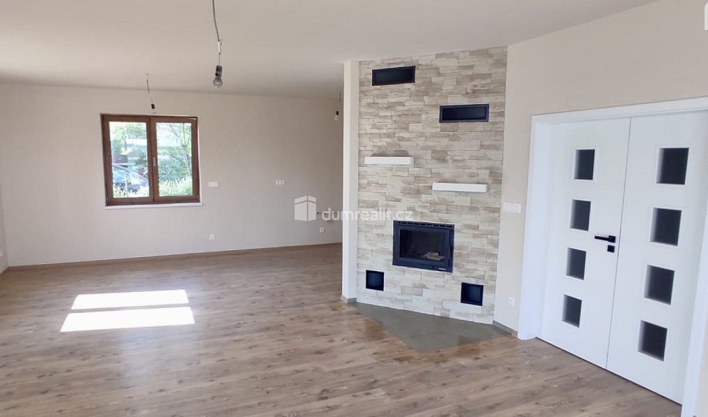 Prodej domu 120 m² s pozemkem 1 407 m², Zvěstov – náhled fotky 10