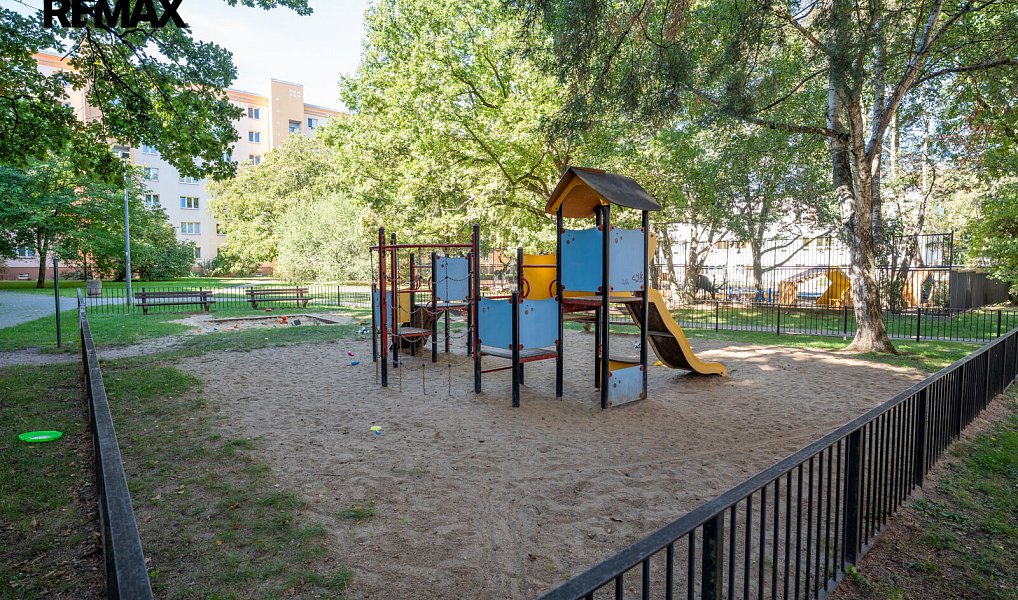 Prodej bytu 2+1 51 m², Praha – náhled fotky 29