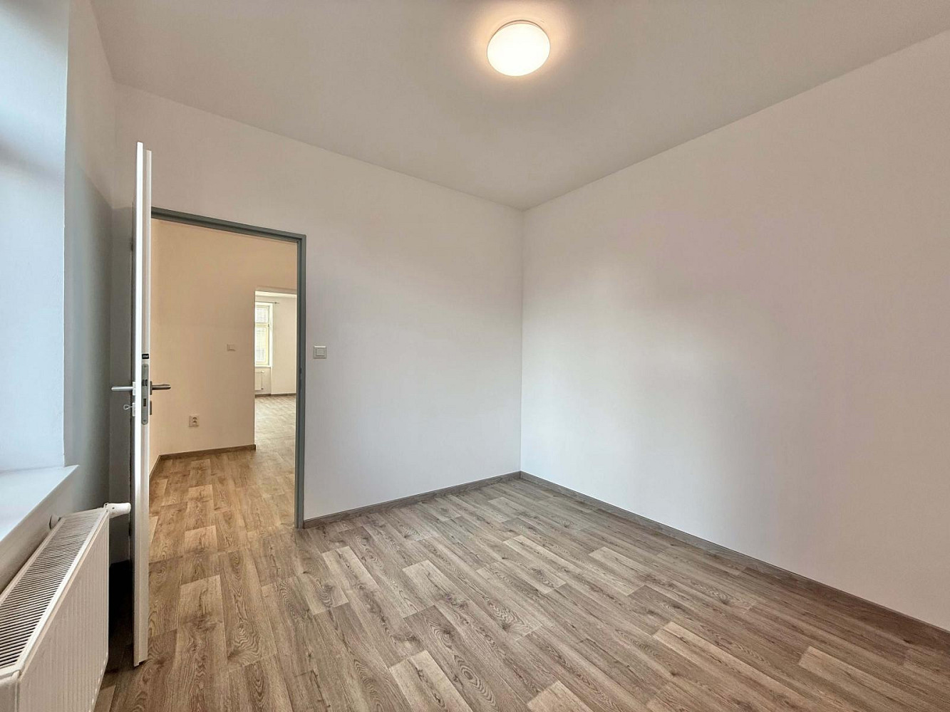Pronájem bytu 2+1 60 m² – pohled 4