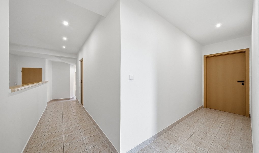 Prodej domu 350 m² s pozemkem 611 m², Čelechovice na Hané – náhled fotky 40
