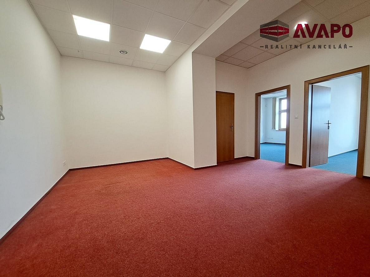 Pronájem kanceláře 78 m² – fotografie 5