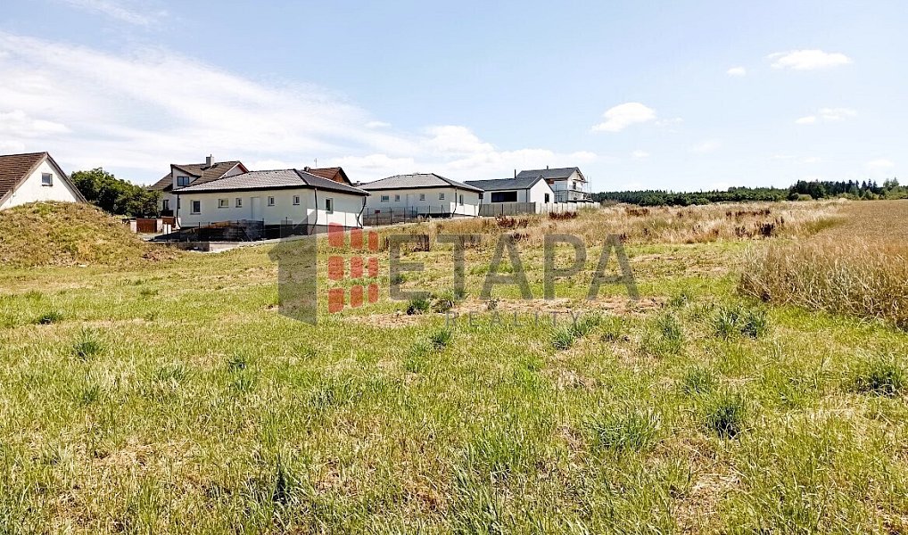 Prodej stavebního pozemku 4 932 m², Spálené Poříčí – náhled fotky 2