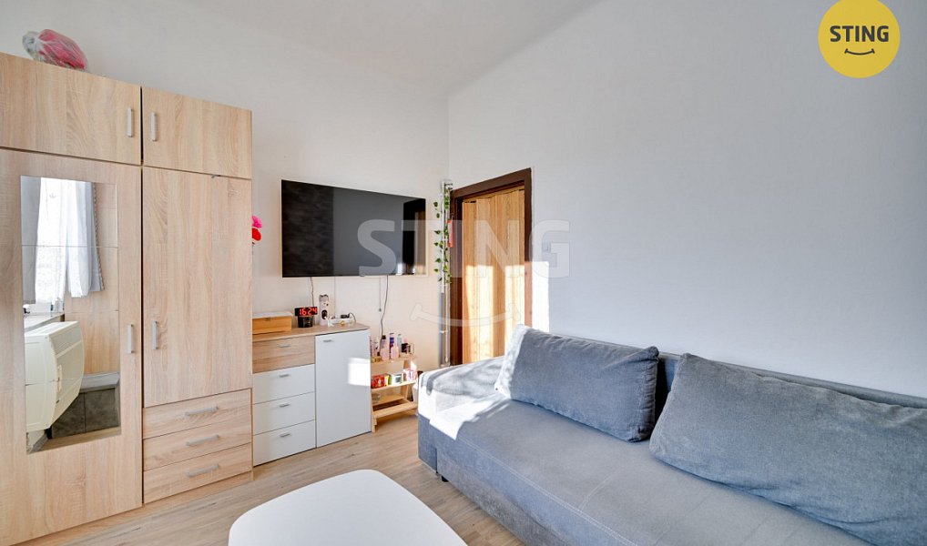 Prodej bytu 2+1 47 m², Lobodice – náhled fotky 6