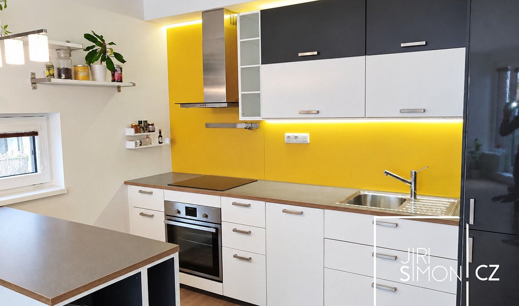Pronájem bytu 2+kk 56 m², Praha – náhled fotky 2