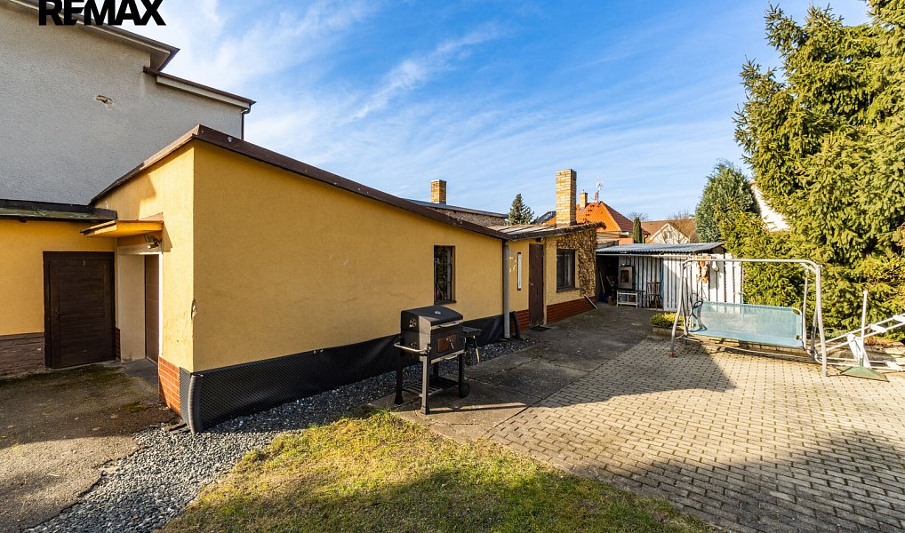 Prodej domu 163 m² s pozemkem 1 205 m², Šestajovice – náhled fotky 32