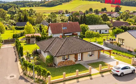 Prodej domu 112 m² s pozemkem 1 059 m², Struhařov - Horní Podhájí, okres Benešov