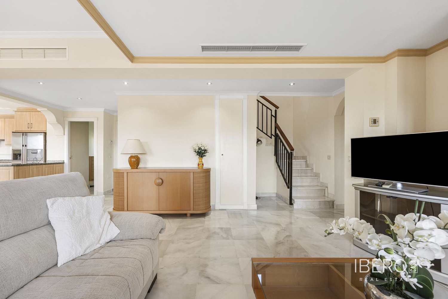 Piso 6+kk – Estepona, Barriada Islas Canarias - Más
