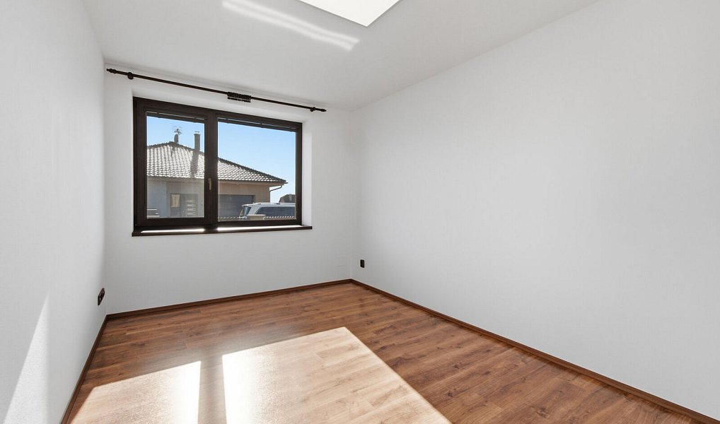 Prodej domu 128 m² s pozemkem 878 m², Benešov – náhled fotky 12