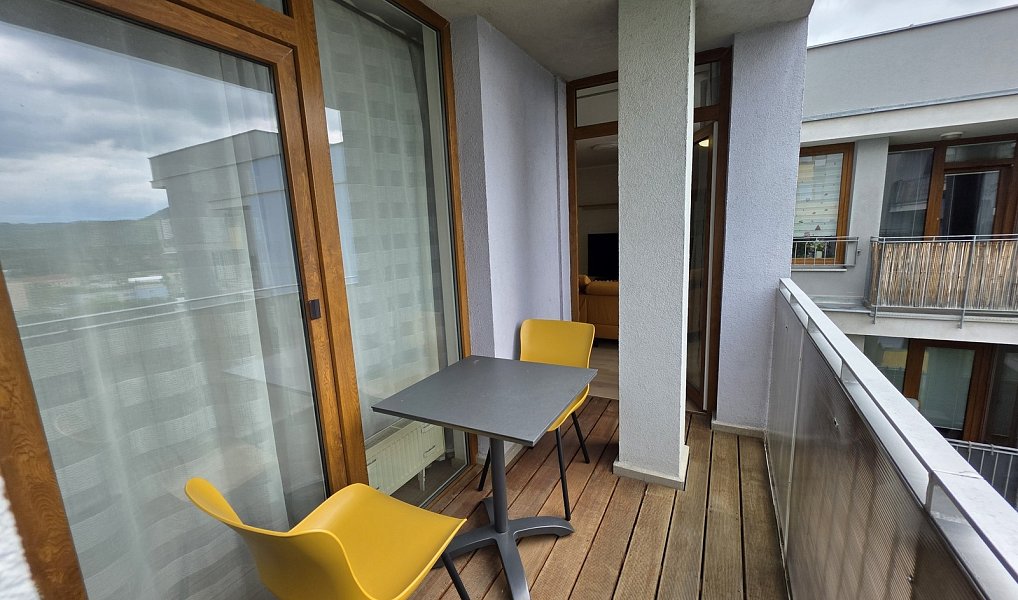 Pronájem bytu 2+kk 49 m², Králův Dvůr – náhled fotky 4